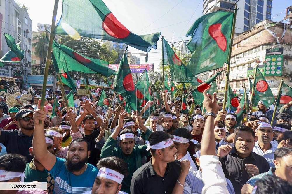 Bangladesh Opposition BNP holds massive rally in Dhaka
