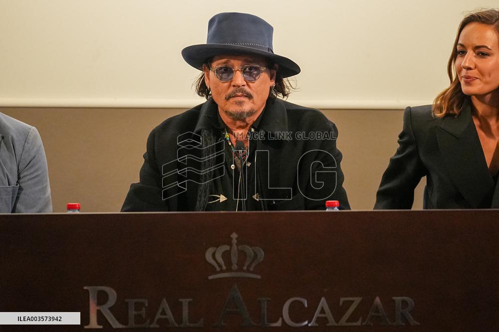 Johnny Depp At Press Conference For Modi - Madrid