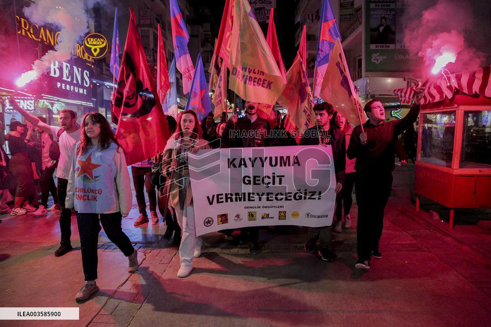 Trustee Appointments Protest - Izmir