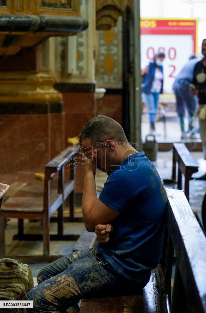 Floods Cleanup Efforts Continue - Spain