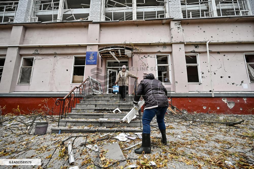 Aftermath of overnight Russian air strike in Zaporizhzhia