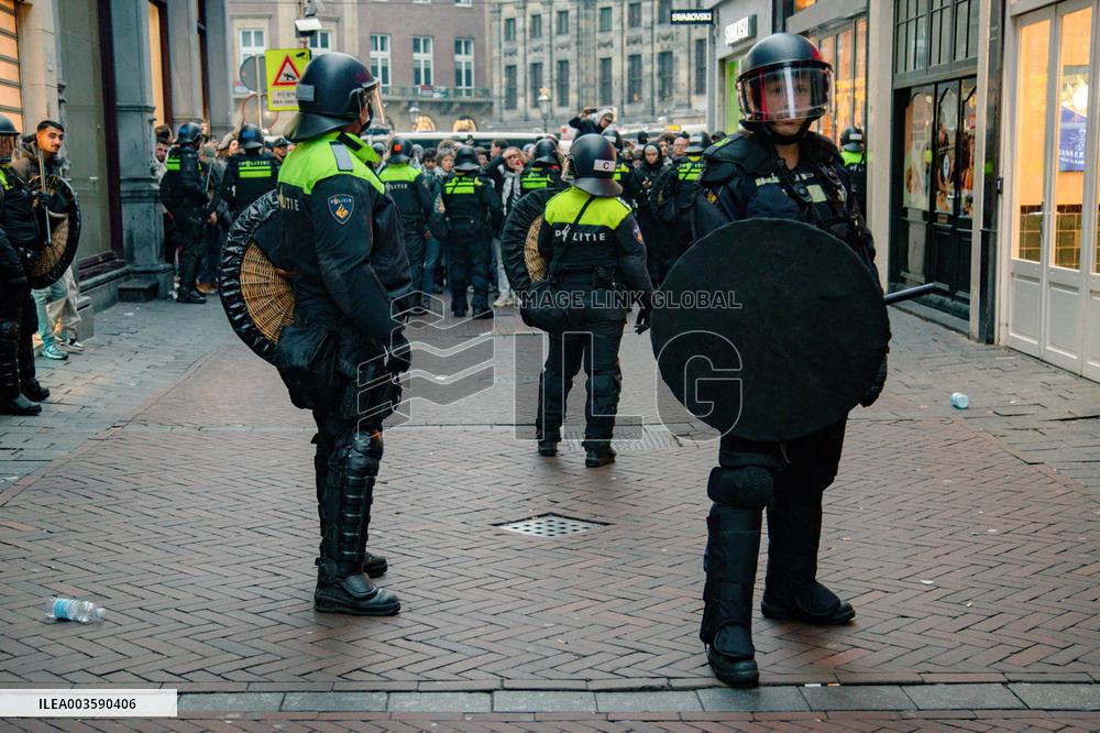 Dozens Detained After Protesters Defy Ban - Amsterdam