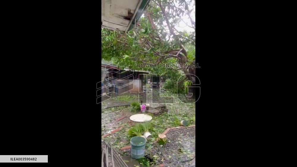 Philippines: Typhoon Toraji Slams Northeastern Region 7