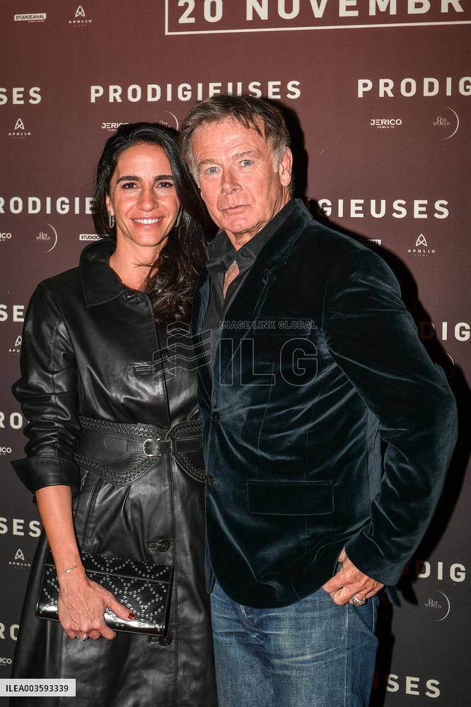 Preview of the film PRODIGIEUSES in Paris FA