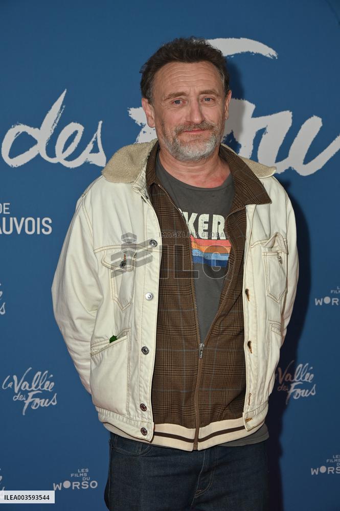 La Vallee Des Fous Premiere - Paris