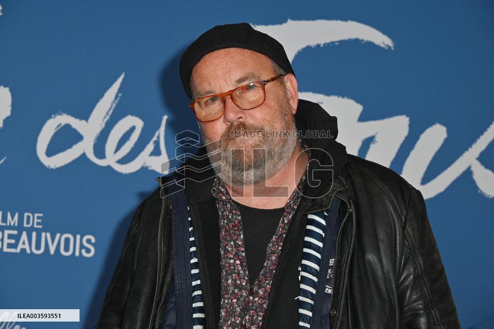 La Vallee Des Fous Premiere - Paris