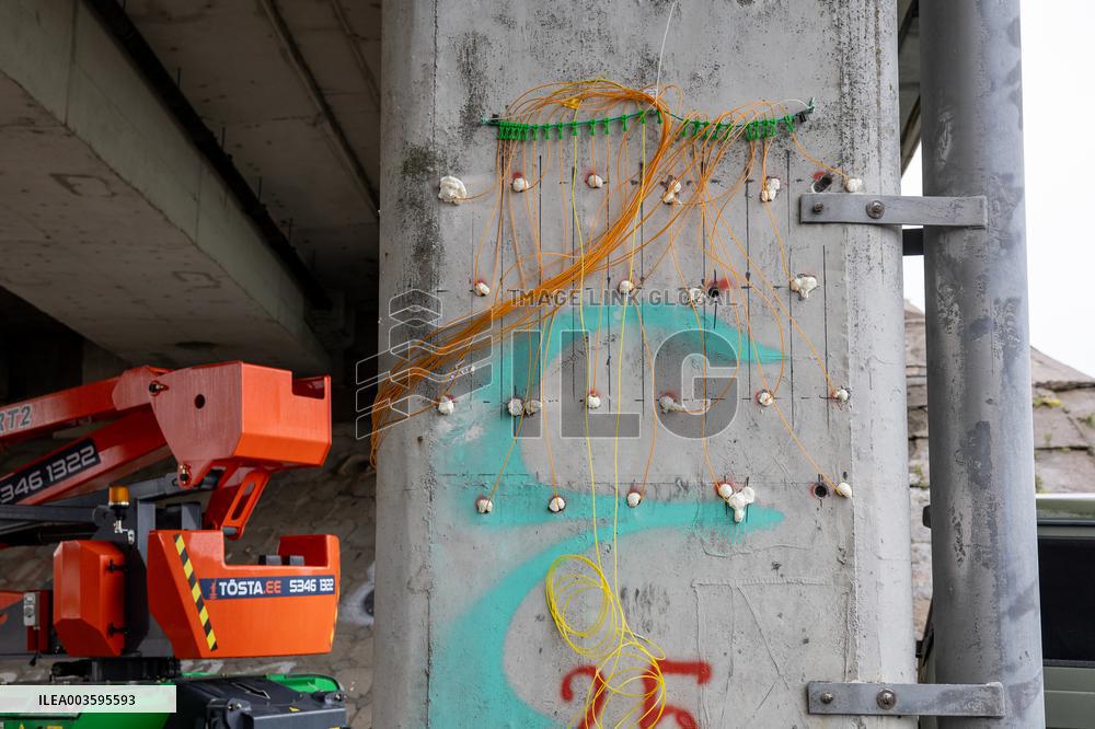 Preparations for the demolition of the Kanama Viaduct