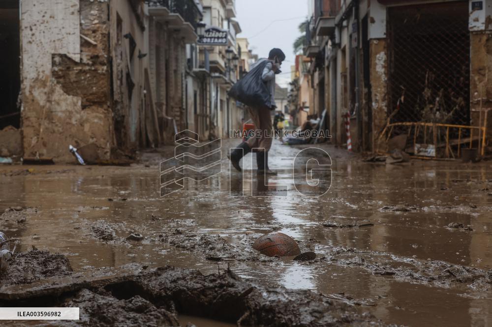 15 Days After The Passage Of The DANA Over Valencia