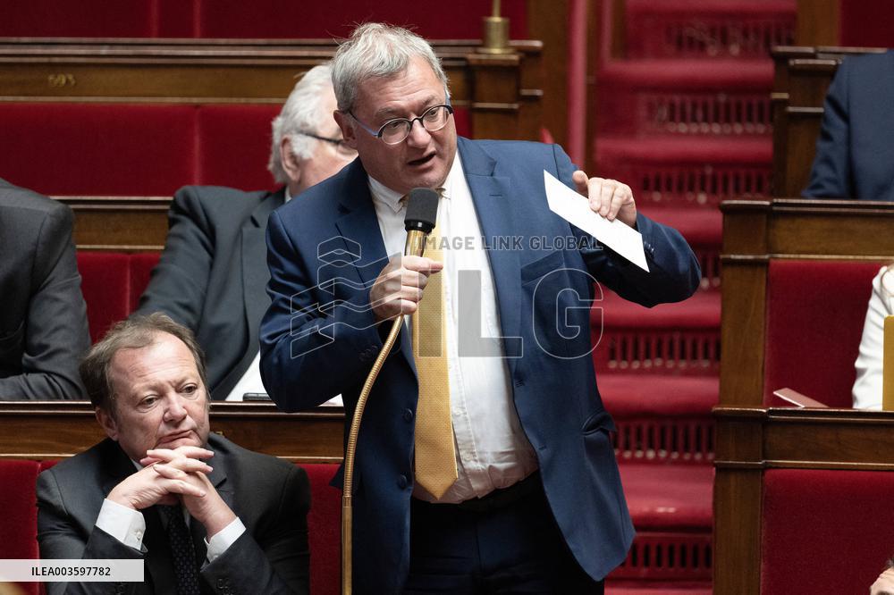 Questions to the Government - Paris.