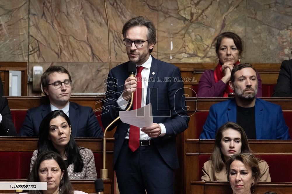 Questions to the Government - Paris.