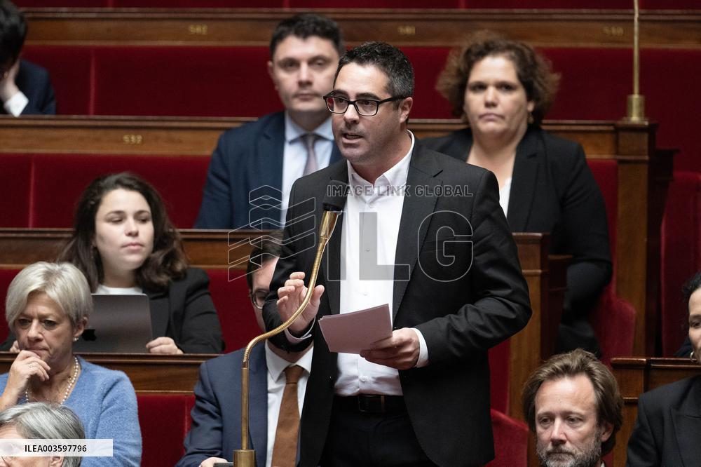 Questions to the Government - Paris.