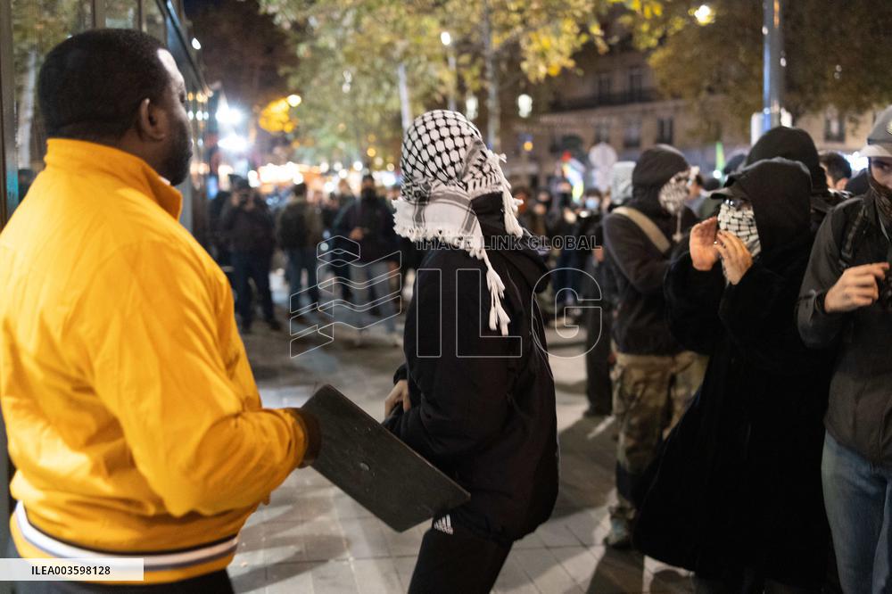 Protest against the "Israel is Forever" gala - Paris