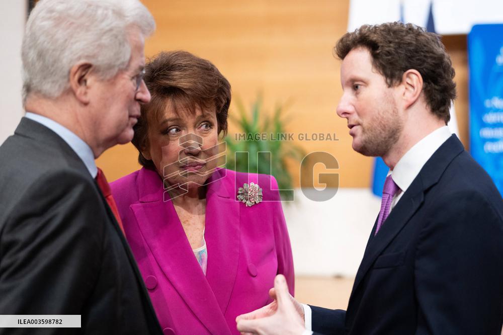 Round Table Future Of European Competitiveness - Paris