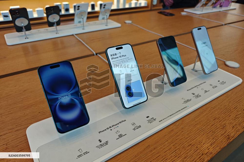 Apple iPhone 16