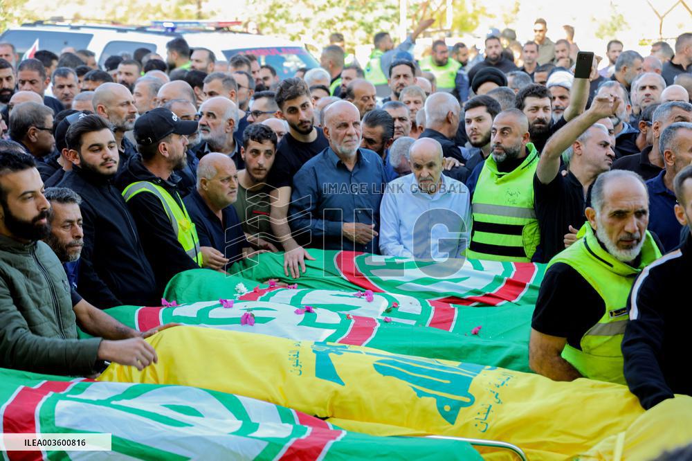 Intense Airstrike Targets Building in Tyre - Lebanon