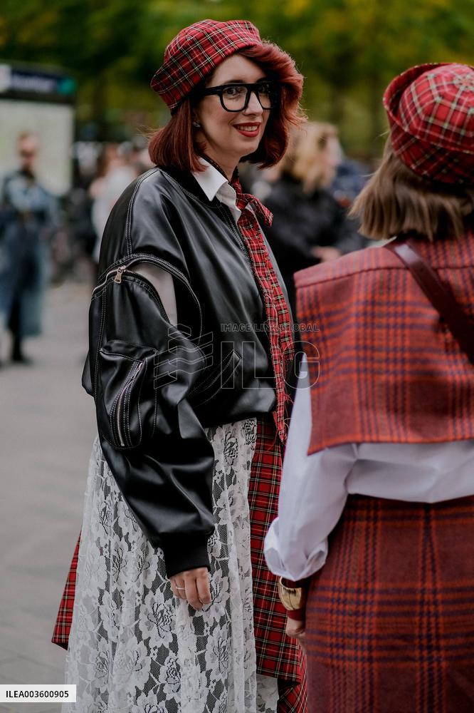 PFW - Vivienne Westwood Street Style