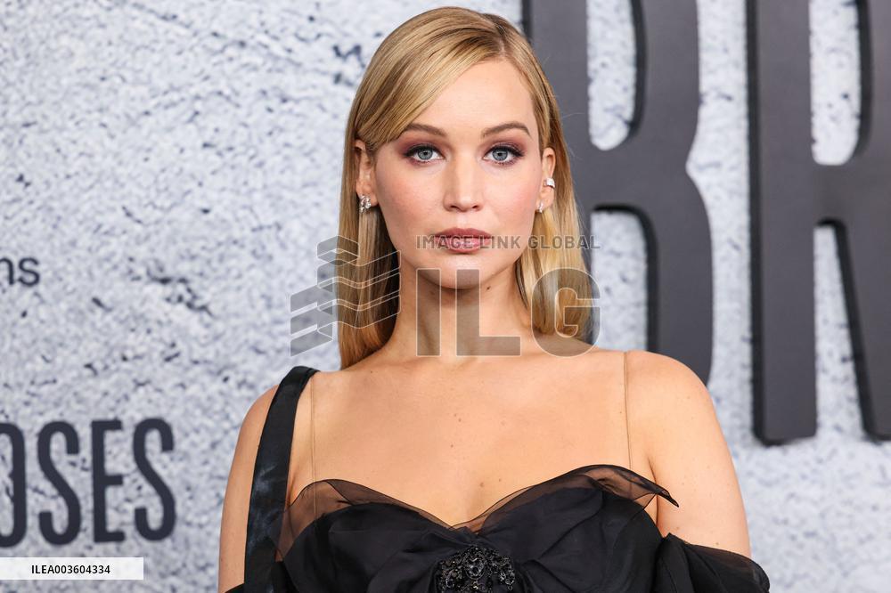 Bread And Roses Premiere - LA