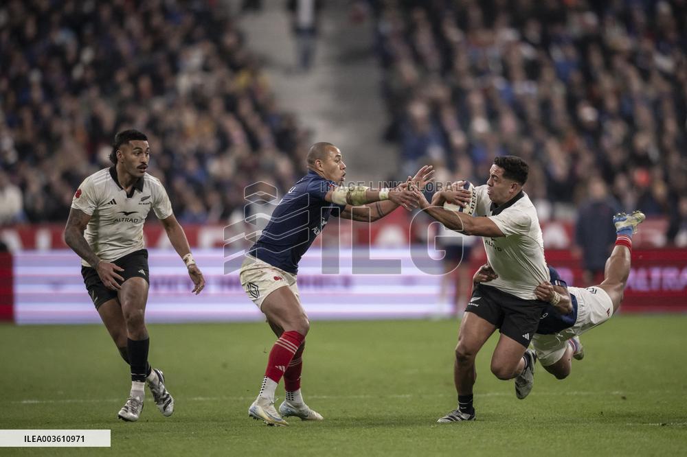Autumn Nations Series - France Defeat New Zealand