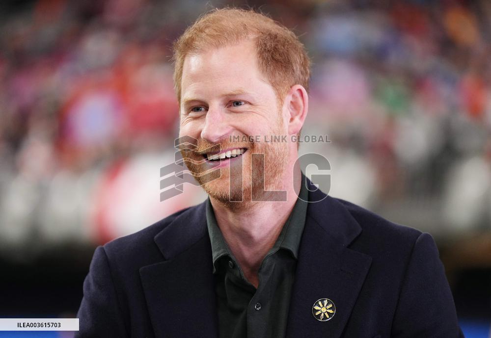 Prince Harry Makes Surprise Pitchside Appearance - Vancouver