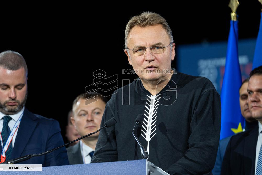 106th Session Of The Congress Of Mayors - Paris