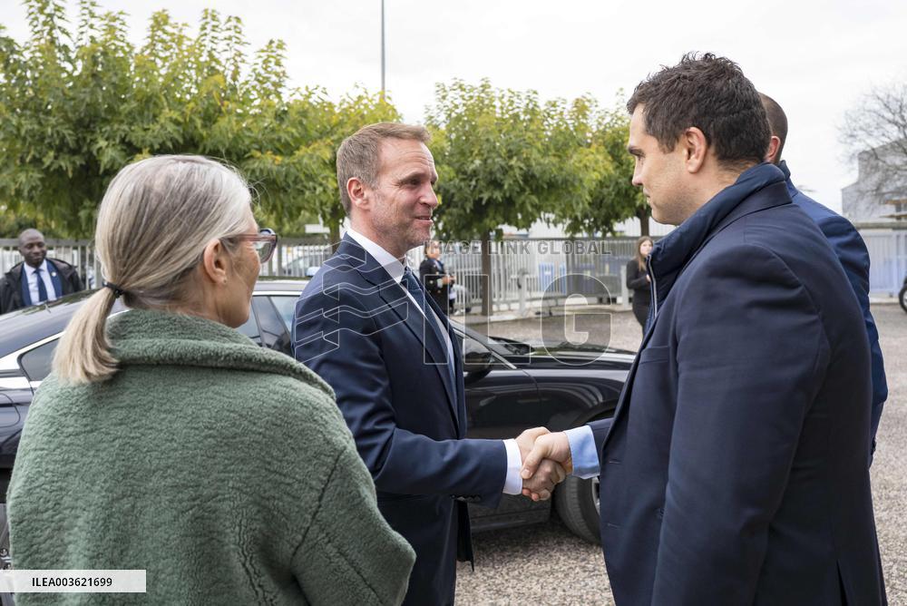 Minister Delegate for Industry Visits Nexteam - Toulouse