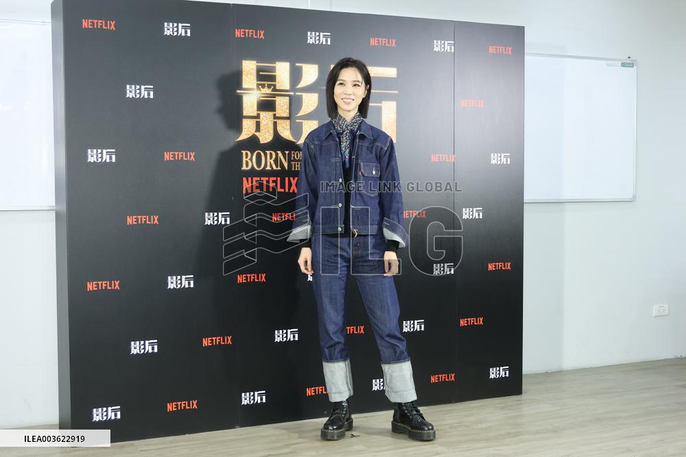 Actress Ying-Hsuan Hsieh and actor Xue Shiling