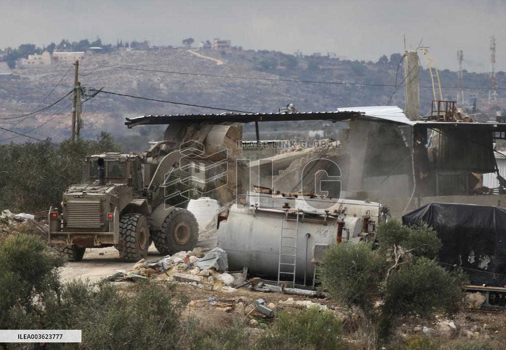 Israeli Forces Continue Assault On Jenin - West Bank