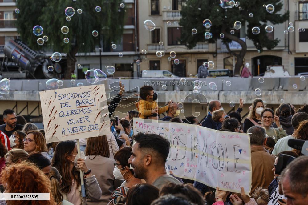Rally For the Return to Classes - Valencia