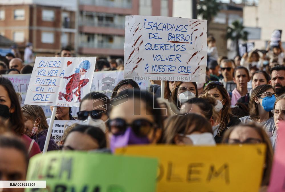 Rally For the Return to Classes - Valencia