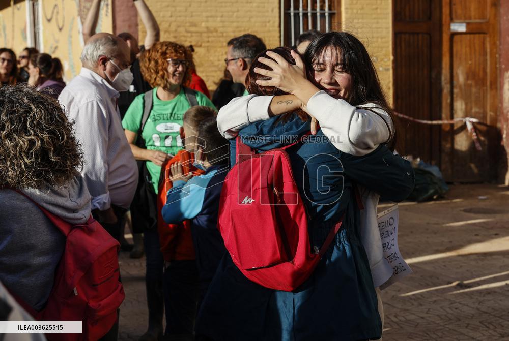 Rally For the Return to Classes - Valencia