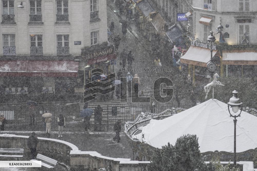Caetano Snowstorm Hits Paris