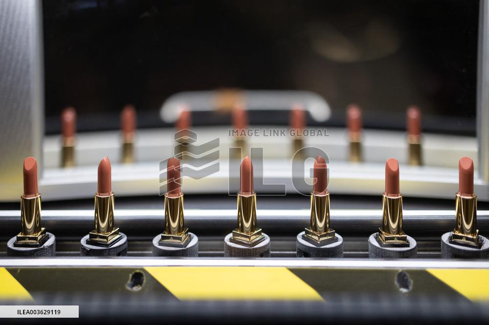 Visit of a L Oreal Production Site - Lassigny