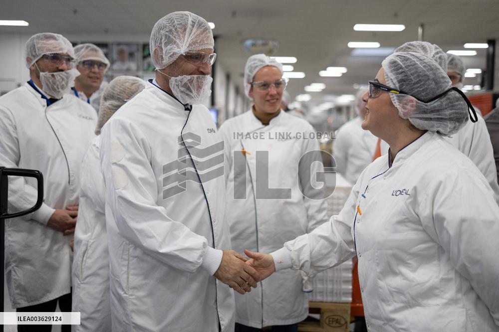 Visit of a L Oreal Production Site - Lassigny