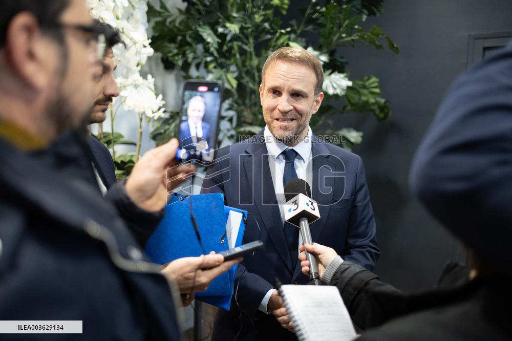 Visit of a L Oreal Production Site - Lassigny