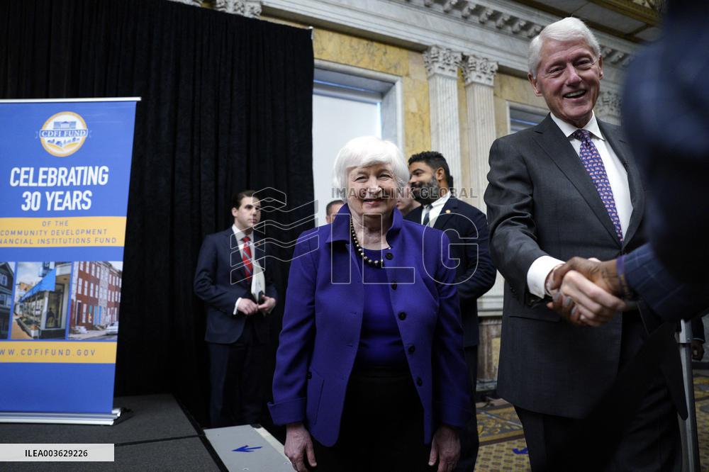 Janet Yellen and Bill Clinton at CDFI Fund - Washington