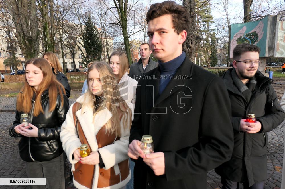 Uzhhorod honors memory of victims of Revolution of Dignity