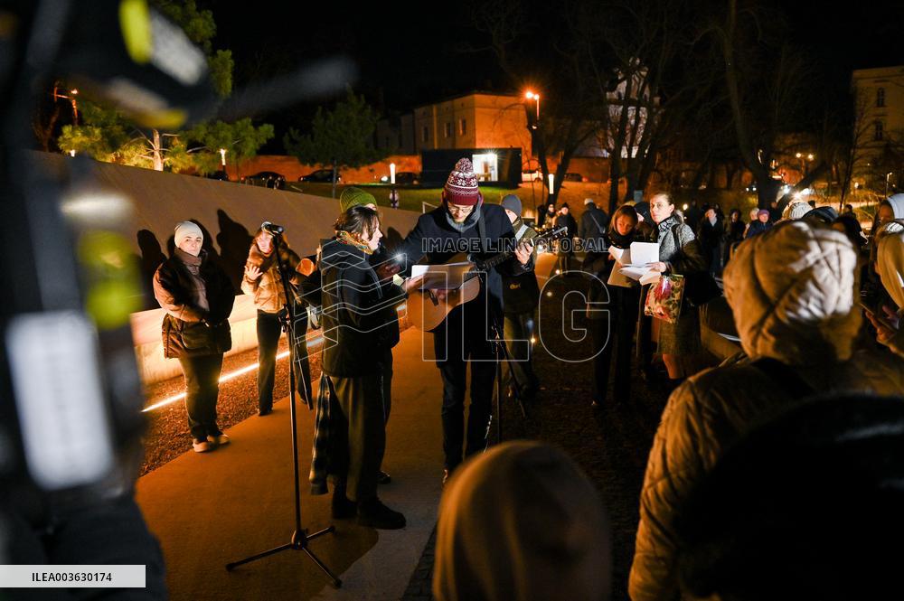 Lviv pays tribute to Heavenly Hundred Heroes