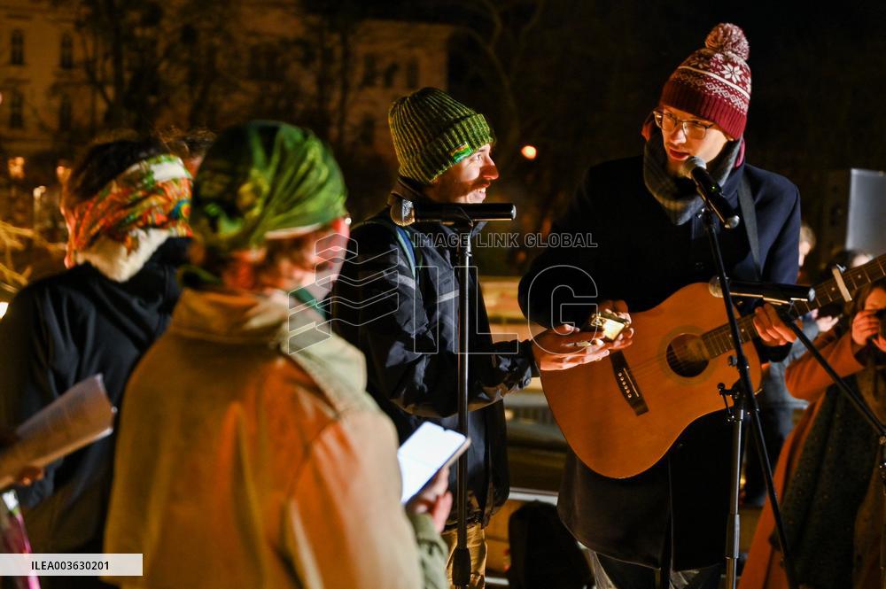 Lviv pays tribute to Heavenly Hundred Heroes