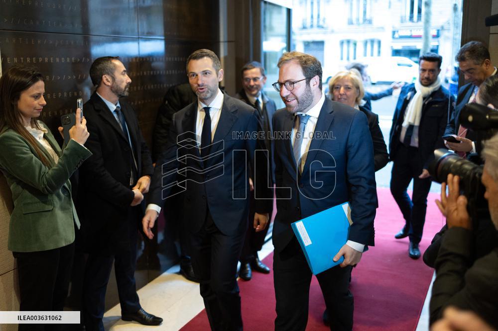 Michel Barnier visits the France-Italy-Germany MEDEF Trilateral business forum - Paris