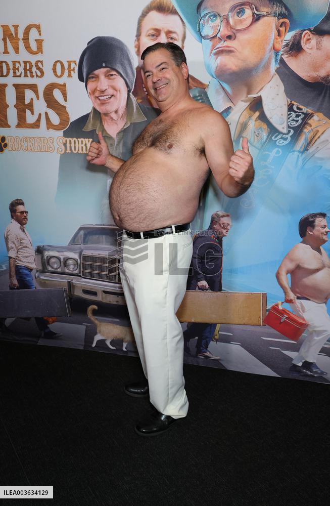 Standing On The Shoulders Of Kitties Premiere - LA