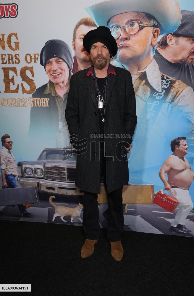 Standing On The Shoulders Of Kitties Premiere - LA