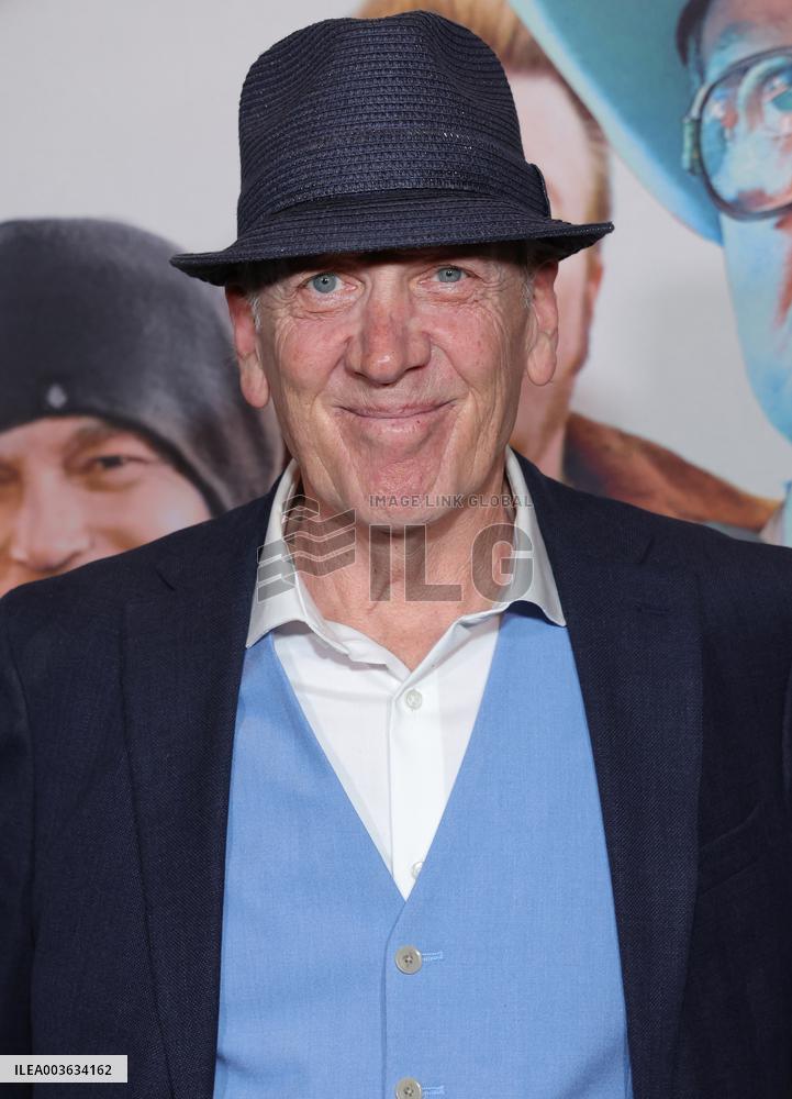 Standing On The Shoulders Of Kitties Premiere - LA