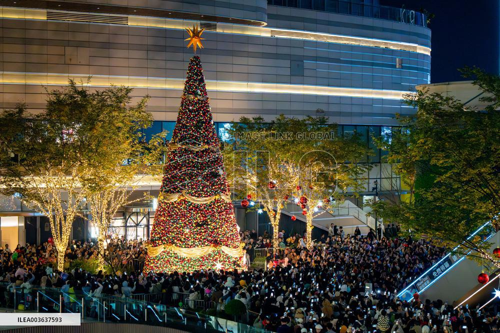 Giant Christmas Tree in Chongqing