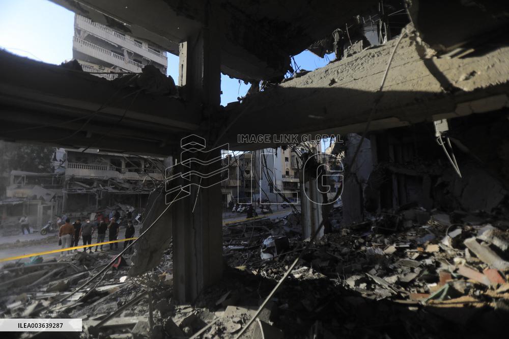 Israel Intensifies Its Bombing Raids on Lebanon