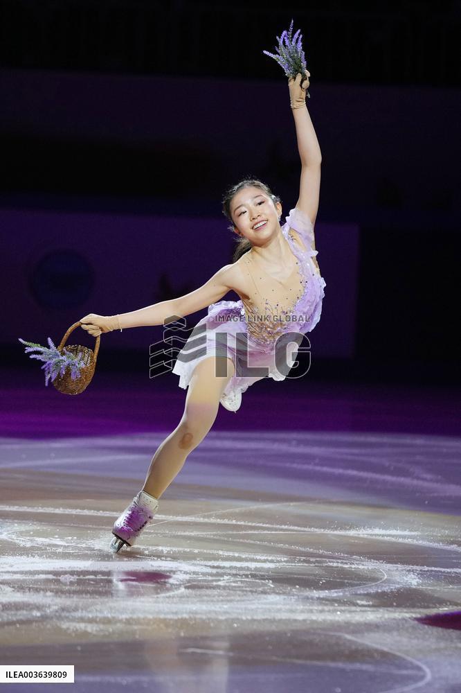 Figure skating: Cup of China exhibition gala