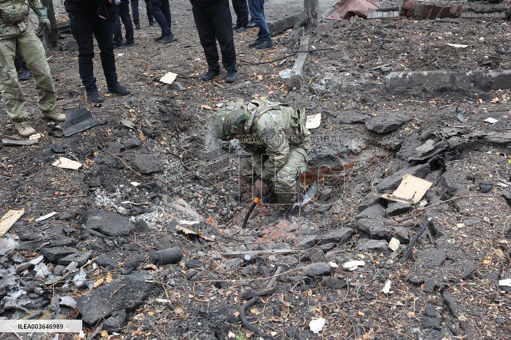 Russia strikes Kharkiv with missile on morning of November 25