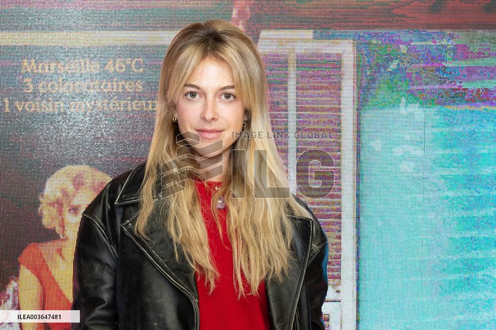 Les Femmes Au Balcon Premiere Paris