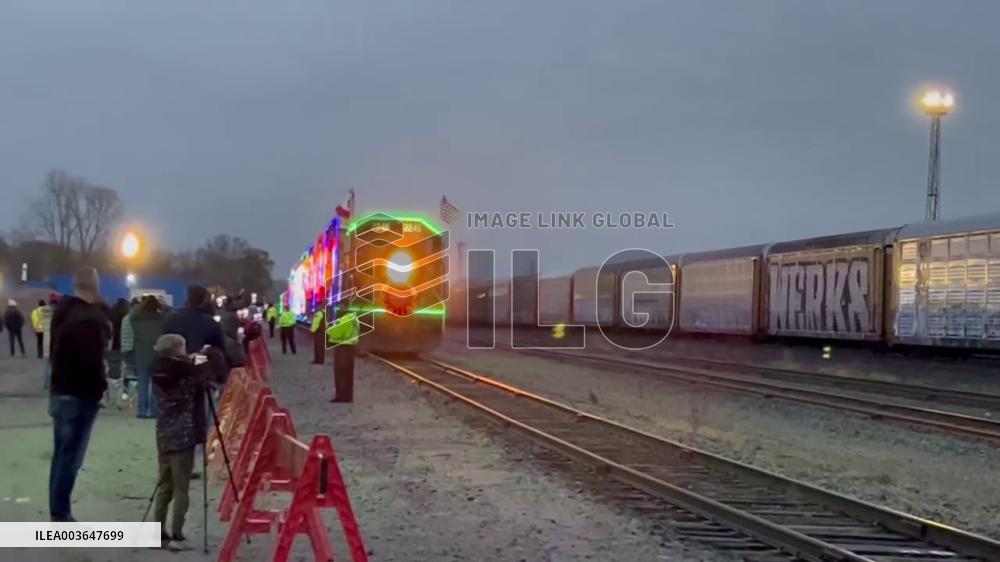 Canada: CPKC Holiday Train Brings Christmas Cheer Across Country