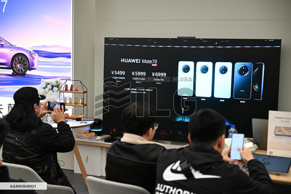 HUAWEI Release Mate70 Phone