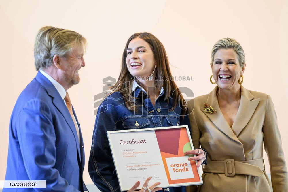 Royals Present Growth Certificates - Utrecht